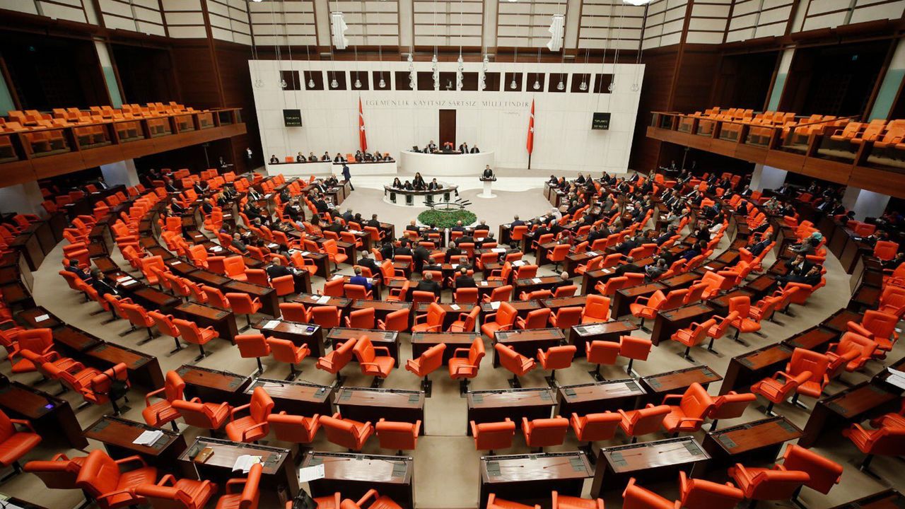 CHP ve İYİ Parti milletvekilleri maaşlarını bağışlıyor