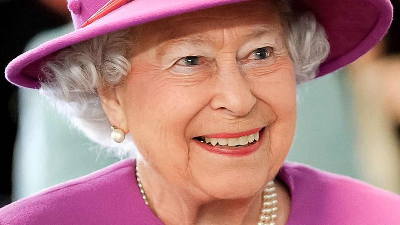 Kraliçe II. Elizabeth 96 yaşında hayatını kaybetti