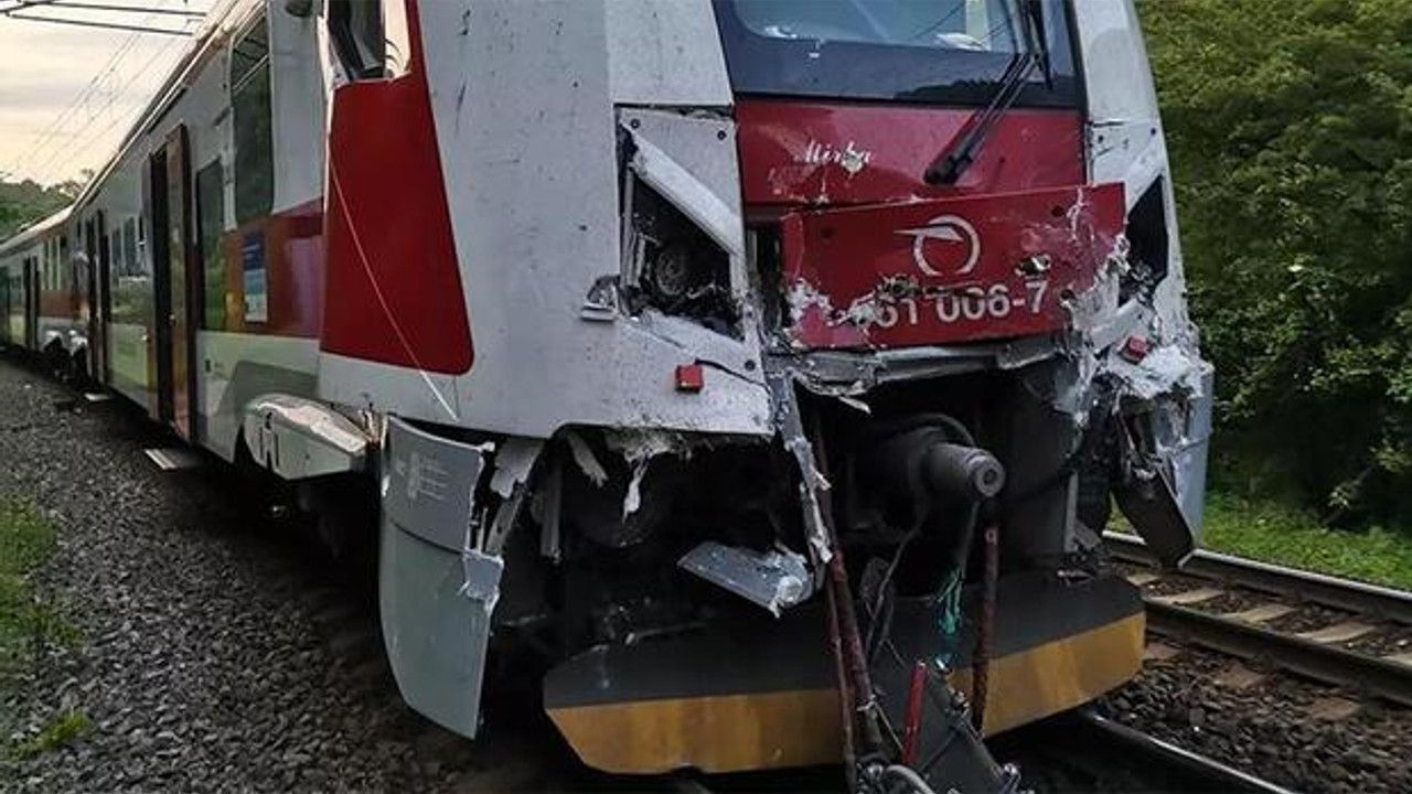Slovakya’da tren kazası! 4’ü ağır 70 kişi yaralandı
