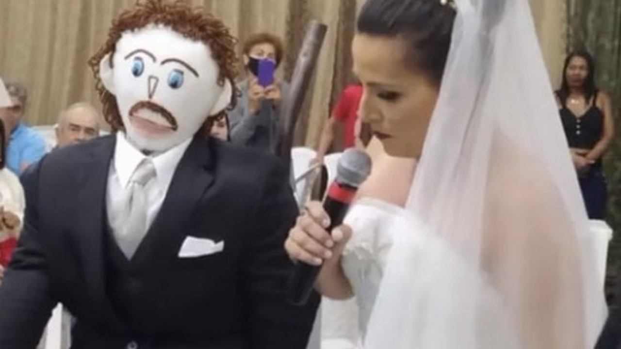 Brezilya'da bir kadın bez adamla evlendi!