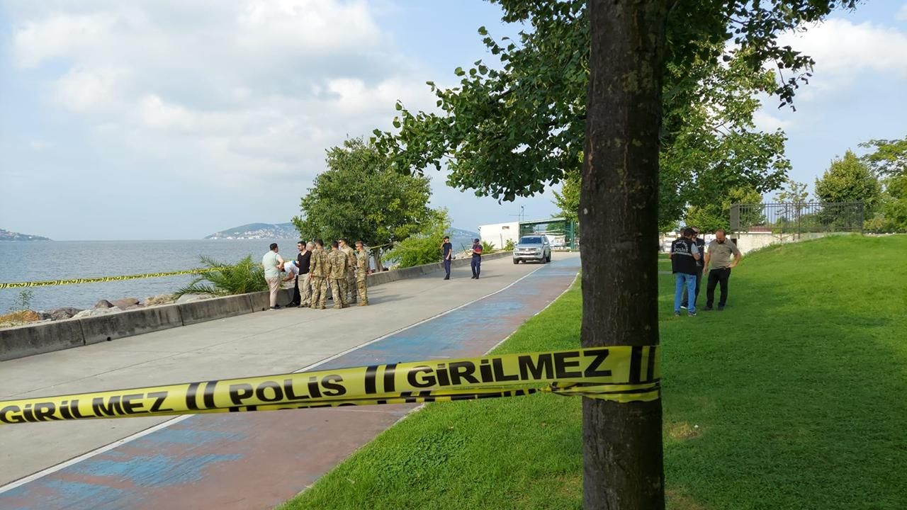 İstanbul Kartal'da Dragos sahilinde "El Bombası" paniği