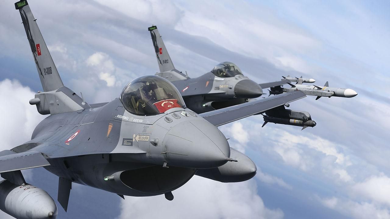 Türk F16'larına Yunan F-16'ları tacizde bulundu! Anında karşılık verildi