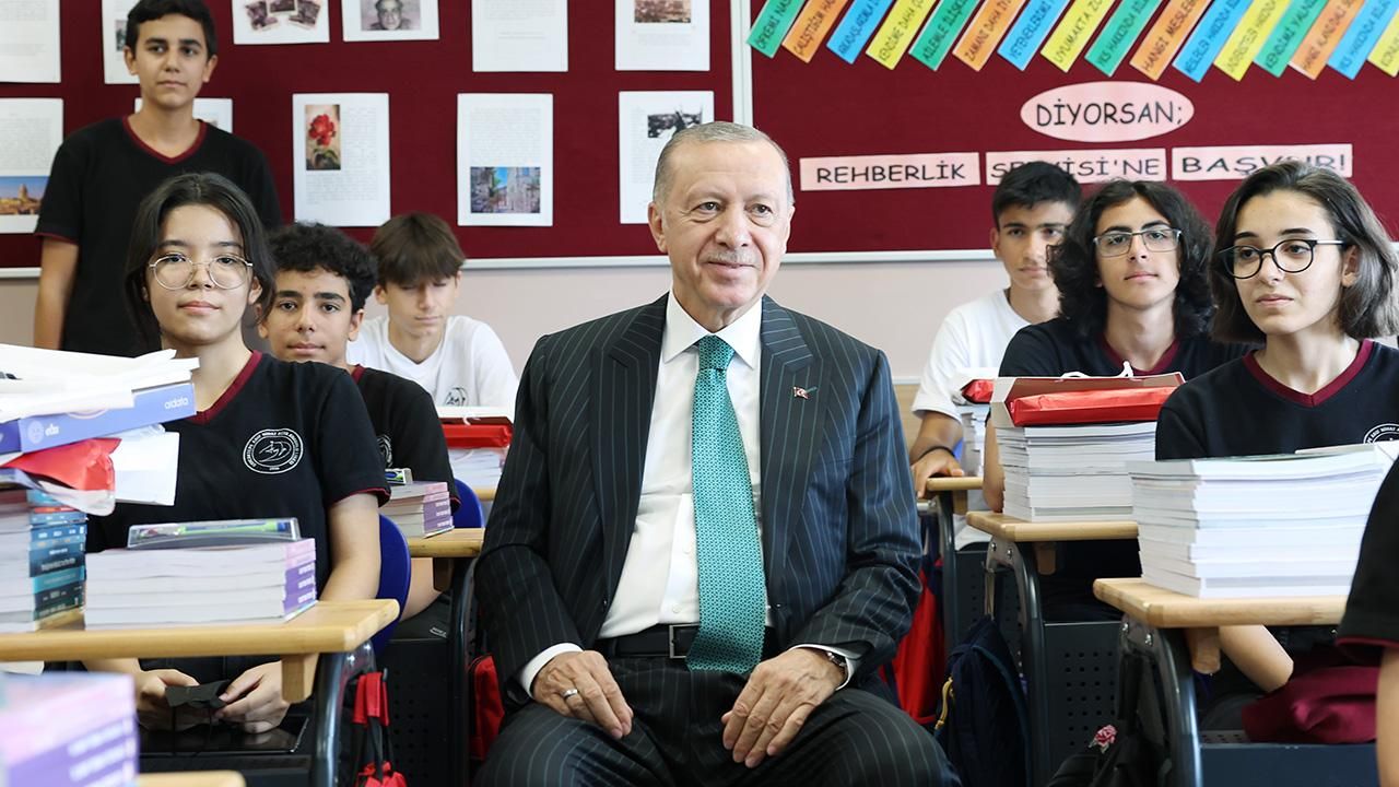 Cumhurbaşkanı Erdoğan öğrencilerle sohbet etti!