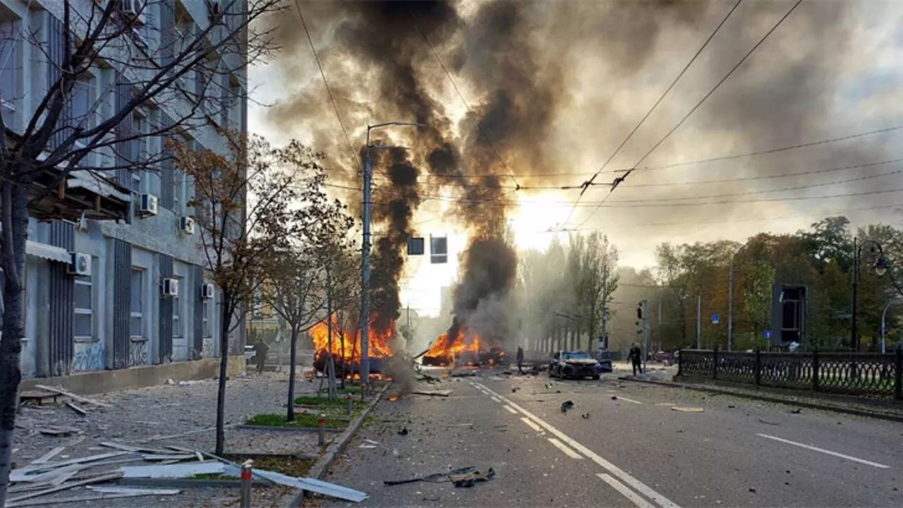 Ukrayna'nın başkenti Kiev'de birden fazla patlama! Ölen ve yaralananlar var