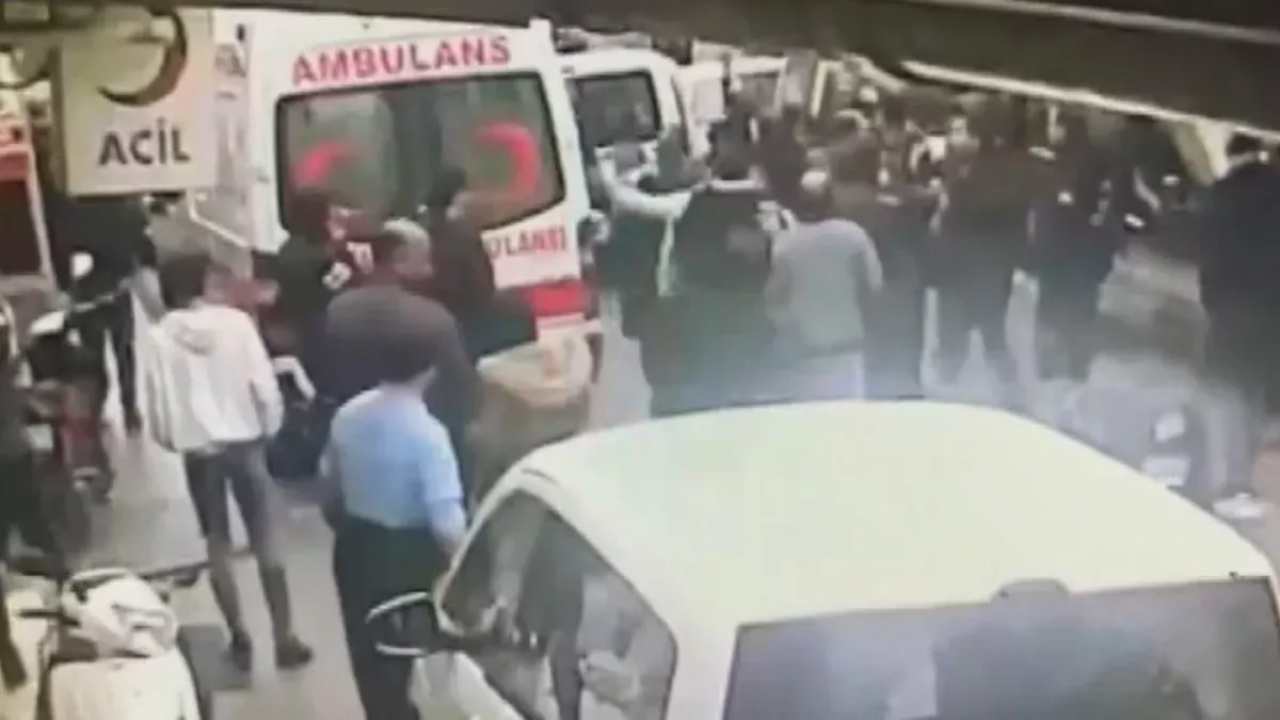 Gaziantep'te bir kadın "Serum Geç Geldi" iddiasıyla terör estirdi! 7 kişi yaralandı