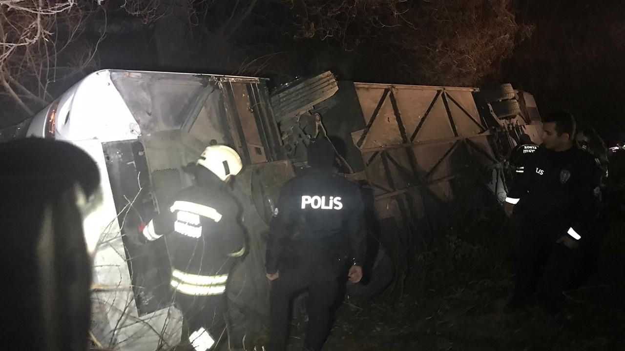 Konya'da yolcu otobüsü şarampole yuvarlandı! 15 yaralı