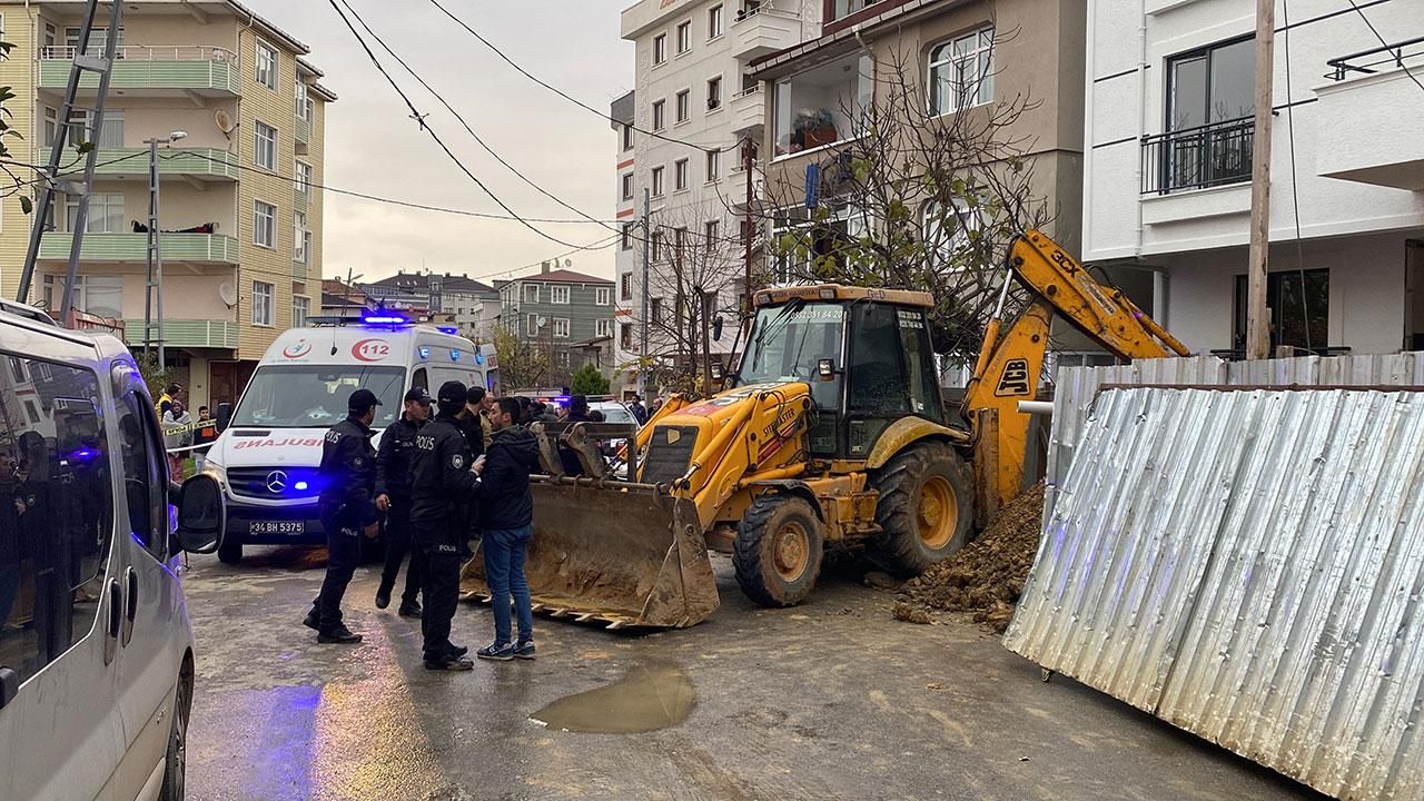 İstanbul Sultanbeyli'de inşaat alanında bir işçi göçük altında kaldı