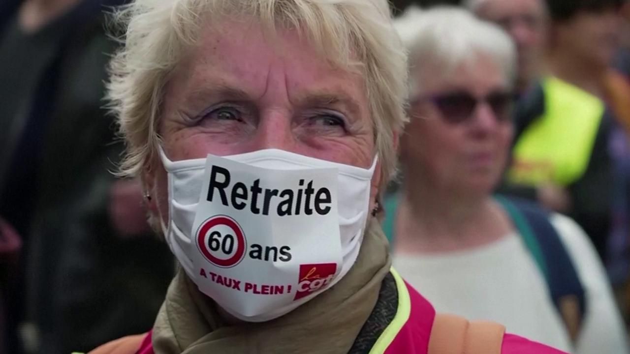 Fransa'da emeklilik yaşı 64'e çıkarılıyor!