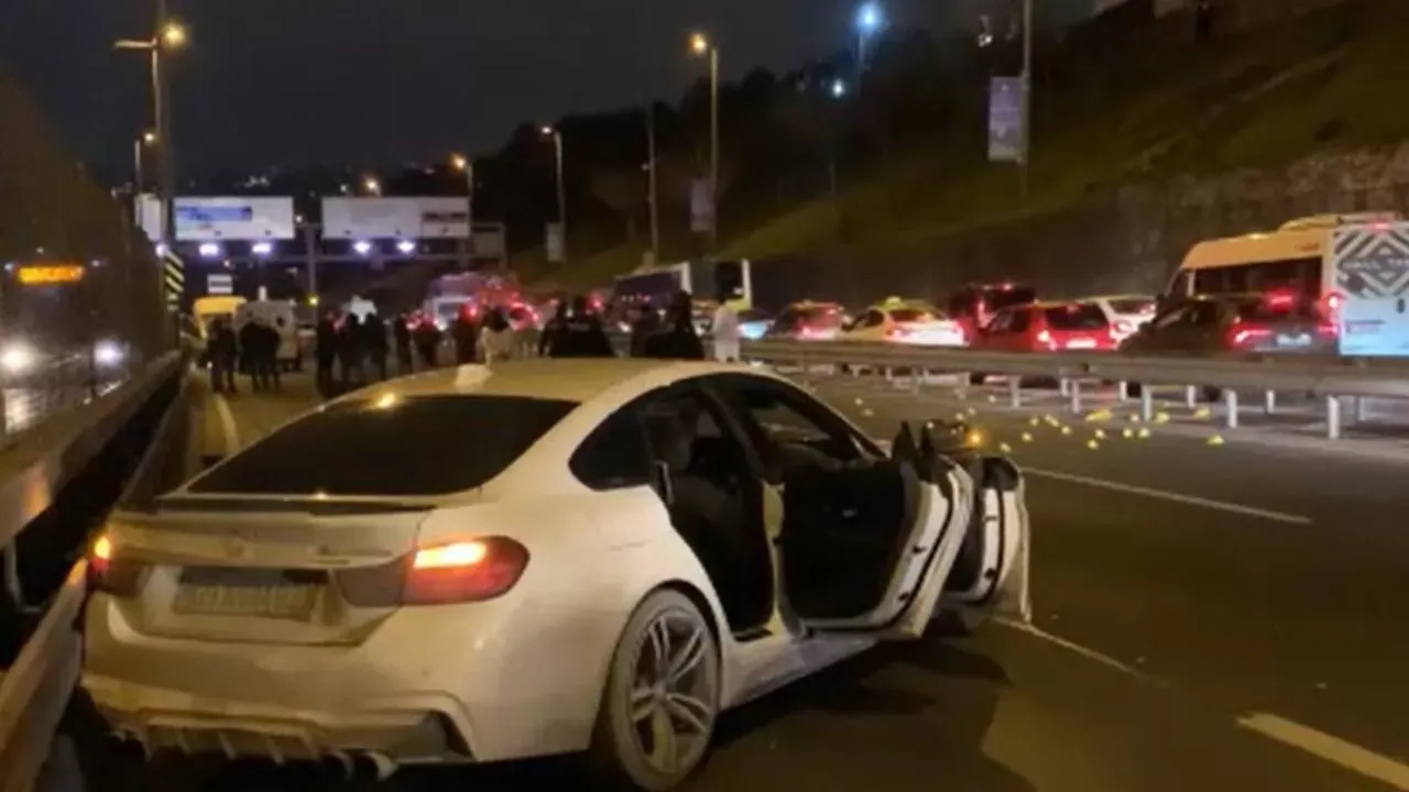 İstanbul Haliç'te otomobile silahlı saldırı! Ölü ve yaralılar var