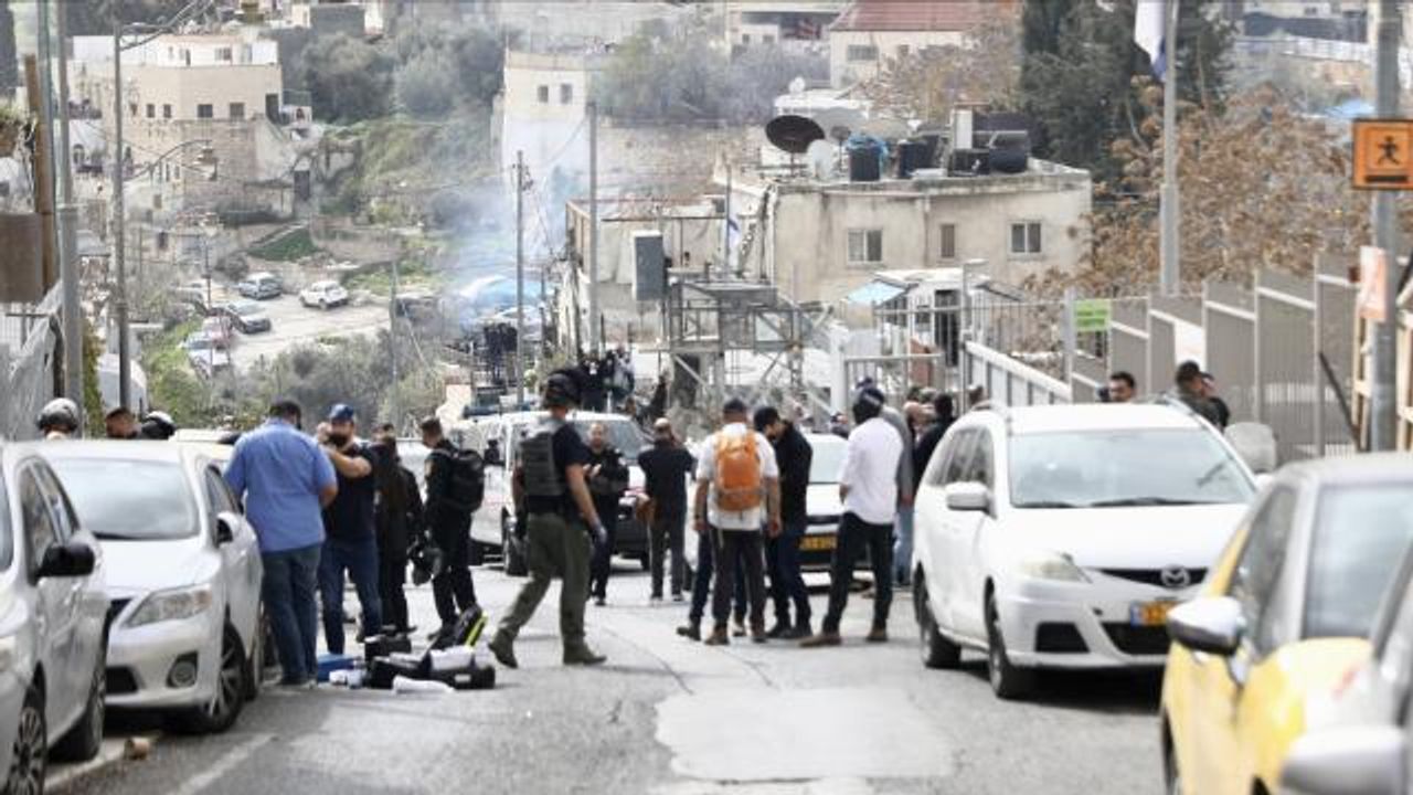 Doğu Kudüs'te silahlı saldırı: 2 İsrailli yaralandı