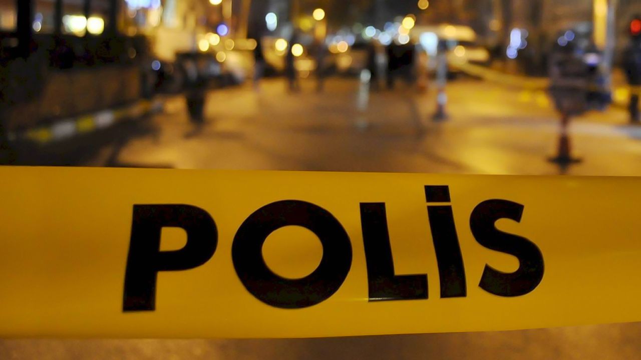 Esenyurt'ta önüne gelene saldıran kişi gözaltına alındı
