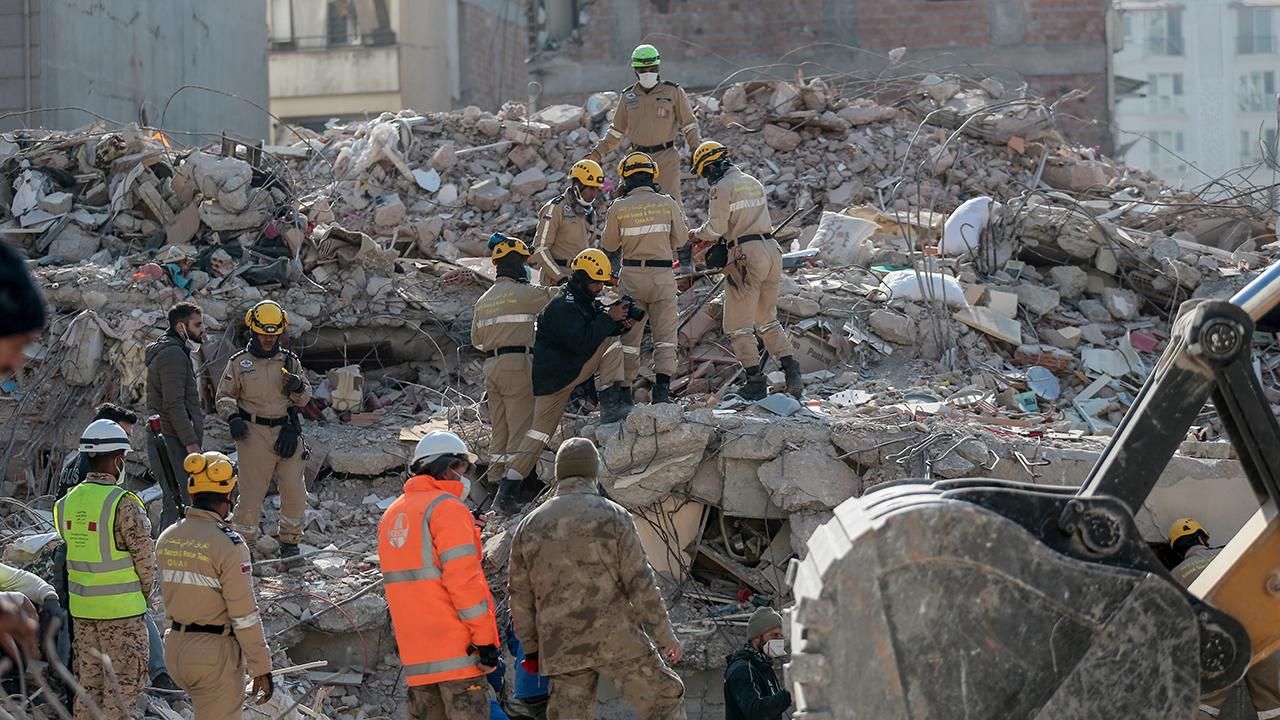 5 bin 654 yabancı personel deprem bölgelerinde görev aldı