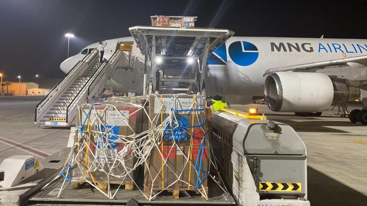 BAE depremzedelere 215 uçakla yardım malzemesi gönderdi