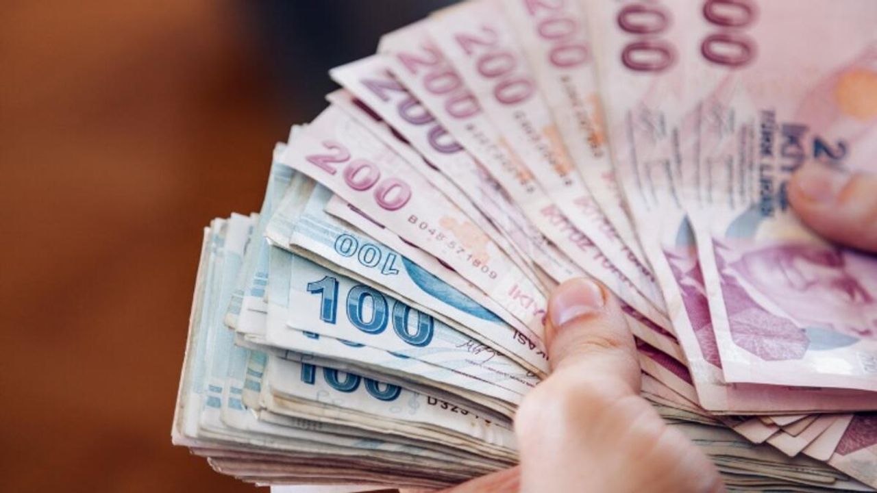 Halkbank'tan kredi sürprizi! 300 bin lira hem de faizsiz!
