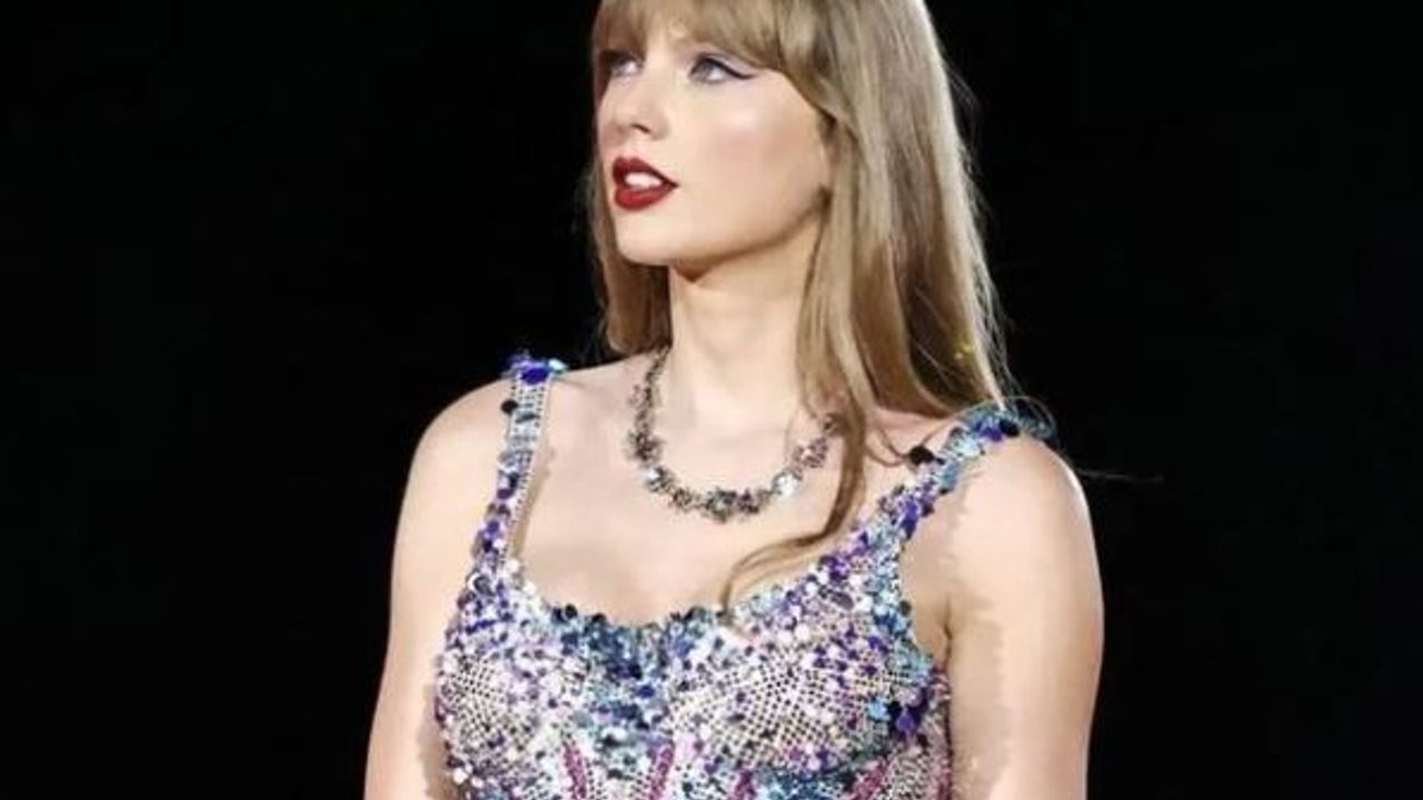 Taylor Swift sahne arkasında karanlıkta düşerek yaralandı