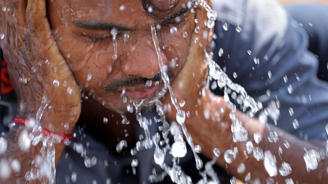 Hindistan’da aşırı sıcaklar nedeniyle 98 kişi hayatını kaybetti