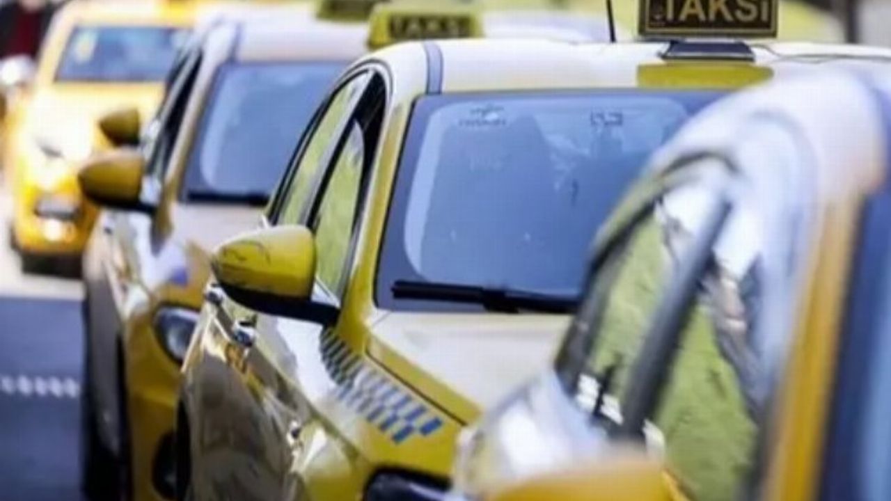 İstanbul'da zammı beğenmeyen taksicilerden tepkili karar! Taksiciler yüzde 100 zam istiyor