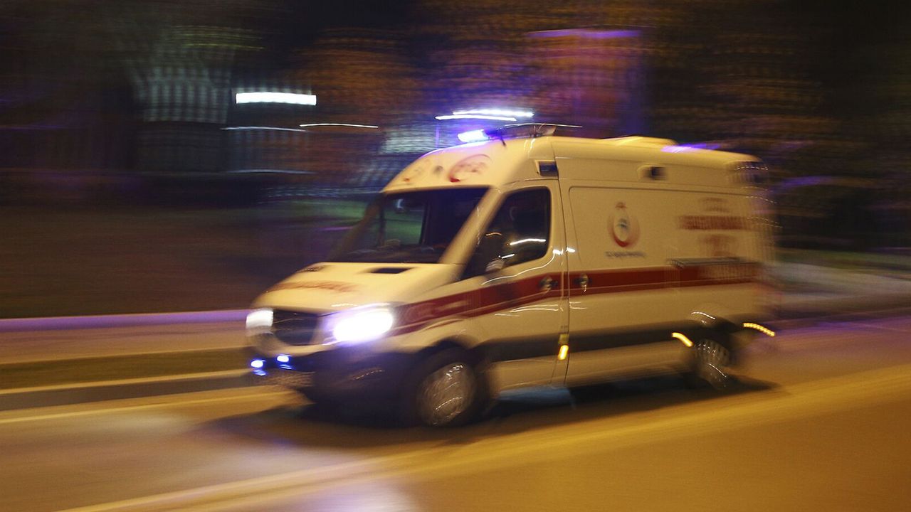 Bursa'da motosikletin karıştığı kazada 6 kişi yaralandı