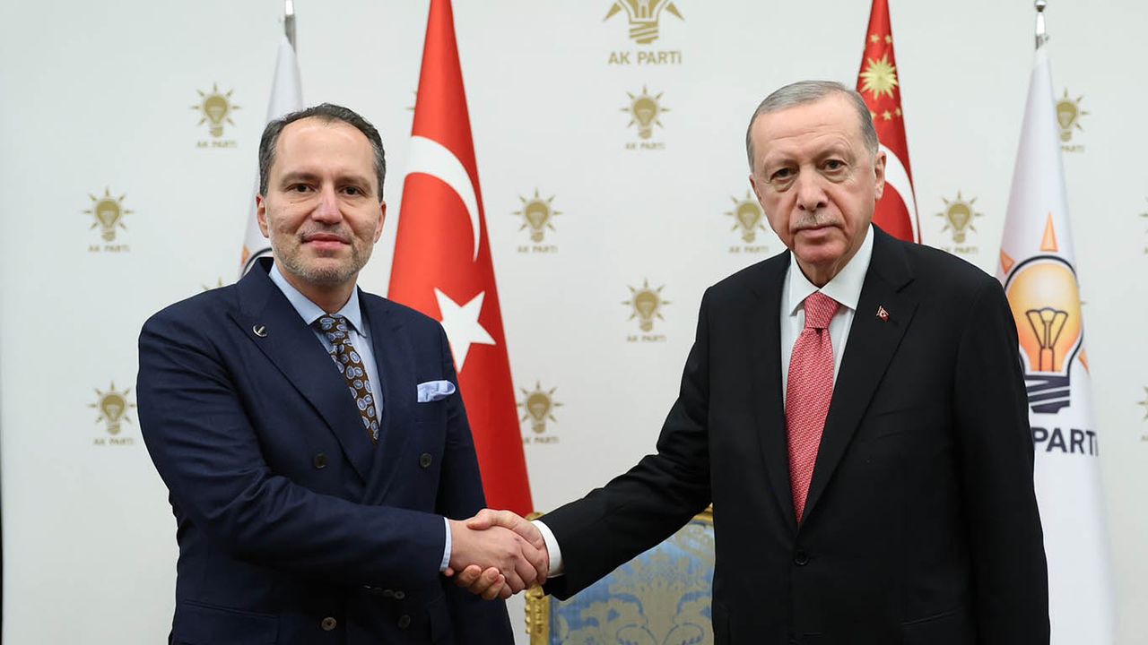 Cumhurbaşkanı Erdoğan Yeniden Refah Partisi Genel Başkanı Fatih Erbakan’ı kabul etti
