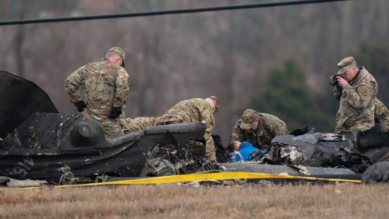 ABD'ye ait askeri helikopter düştü