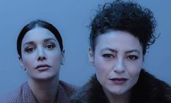Nergis Öztürk Avlu arası tiyatro yapıyor!