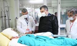 Sağlık Bakanı Fahrettin Koca tedavi gören hastaları ziyaret etti!