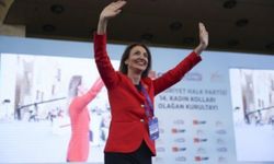 CHP Kadın Kolları Genel Başkanlığı seçiminde zafer Aylin Nazlıaka'nın