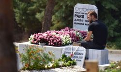 Harun Tan Pars'ın doğum gününde mezarı başına gitti