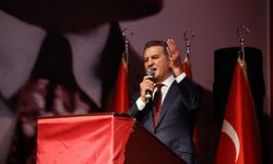 Mustafa Sarıgül kurduğu partinin adını açıkladı ve yeni logosunu tanıttı