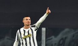 758. golünü atan Cristiano Ronaldo tarihe geçti