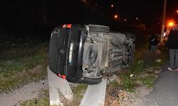 İzmir'de takla atan araçtan yara almadan kurtuldu