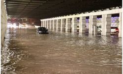 İzmir göle döndü! Zorunlu olmadıkça evden çıkmayın