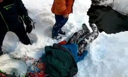 Kayak yaparken kuyuya düştü