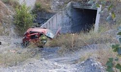 Bilecik'te Şarampole Uçan Araçtaki 4 Kişi Yaralandı