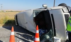 Kahramanmaraş'ta Tarım İşçilerini Taşıyan Minibüs Devrildi! 1 Ölü, 15 Yaralı