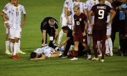 Messi'nin futbol hayatı az daha bitiyordu! Yok böyle faul