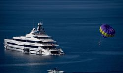Dünyanın en zengin 4'üncü iş insanı Bill Gates Efes'te bulunan Meryemana Evi'ni ziyaret etti