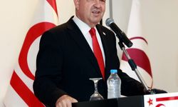 KKTC Cumhurbaşkanı Ersin Tatar Doğa Yansımaları adlı sergiyi ziyarete açtı