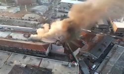 İstanbul Bayrampaşa’da 3 katlı gıda imalathanesinde yangın!