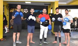 Sağlık çalışanları şiddete maruz kalmamak için kick boks öğreniyor
