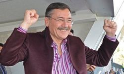 Koronavirüse yakalanan Melih Gökçek ve eşi dua istedi!