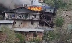 Konya'da yangın çıkan evdeki anne ve oğlu kayıp