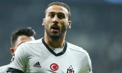 Beşiktaş Cenk Tosun'u kadrosuna kattığını açıkladı