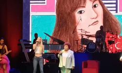 Selda Bağcan Harbiye konserinde Aleyna Tilki ile düet yaptı