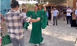 Azra Akın film festivalinde dans etmeye doyamadı