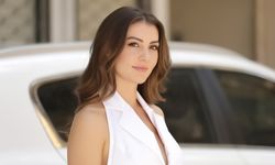 Burcu Özberk tesettüre girdi sosyal medyayı salladı