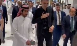 CZN Burak, Katar'da devlet başkanı gibi karşılandı