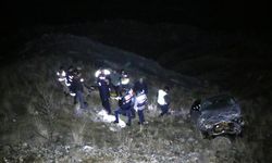 Malatya'da otomobil uçuruma yuvarlandı! 1 ölü, 1 yaralı