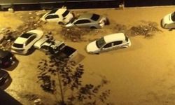 Antalya'yı sel bastı! Önüne kattığını sürükledi götürdü