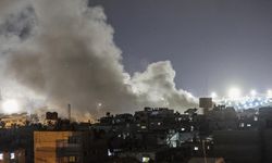 İsrail uçakları Gazze'de Hamas'a ait iki noktayı vurdu